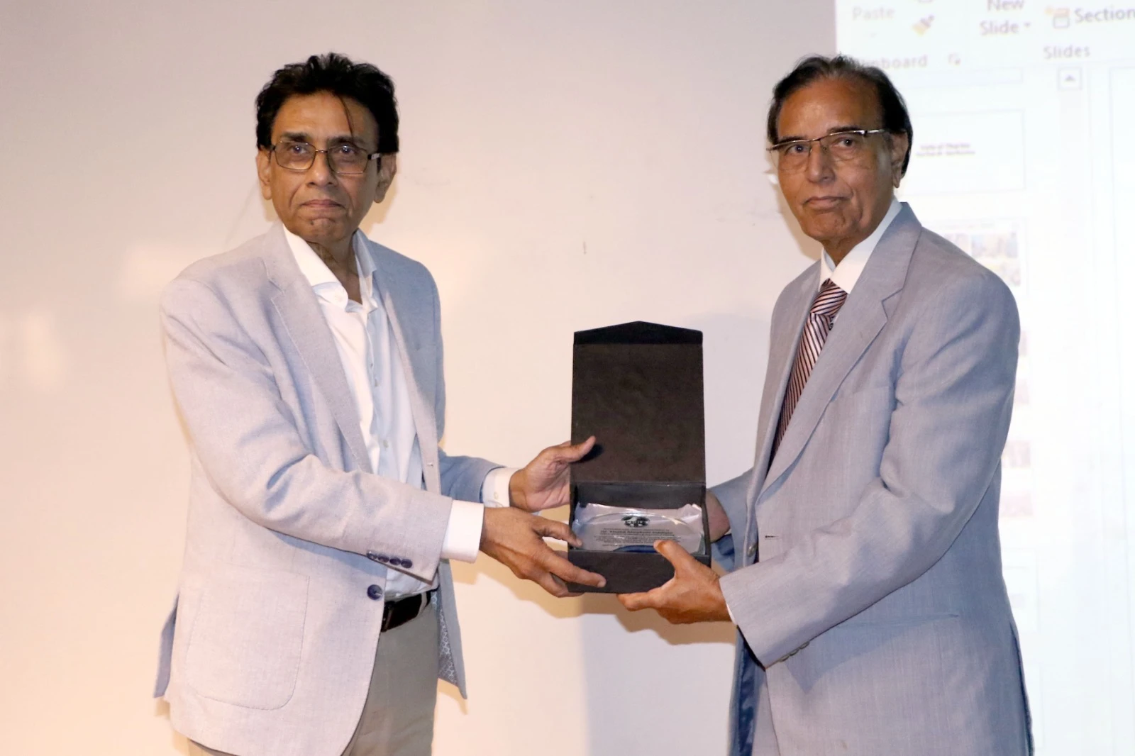 20,000 Students Milestone — Award ceremony