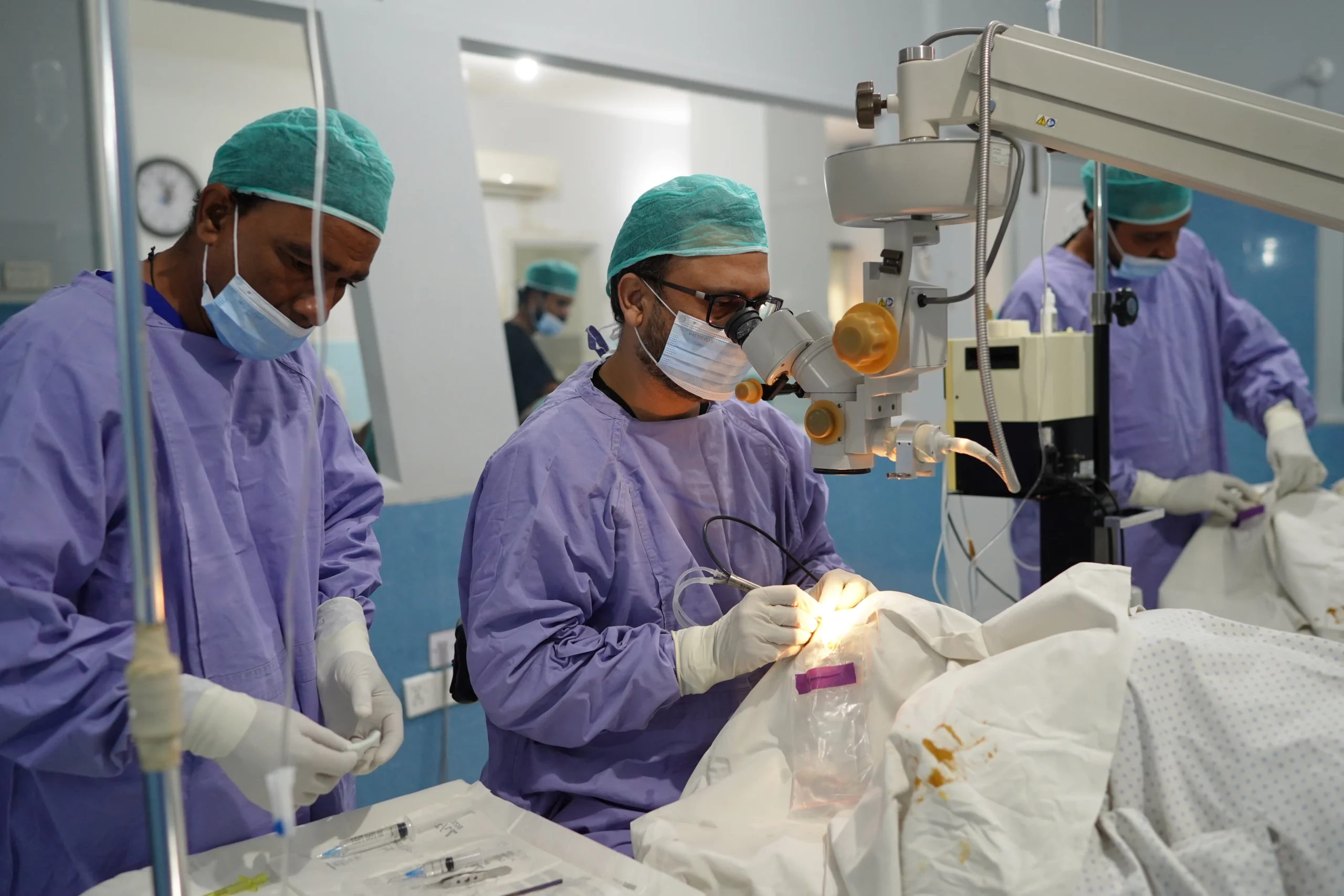 PEBS Eye Unit equipment