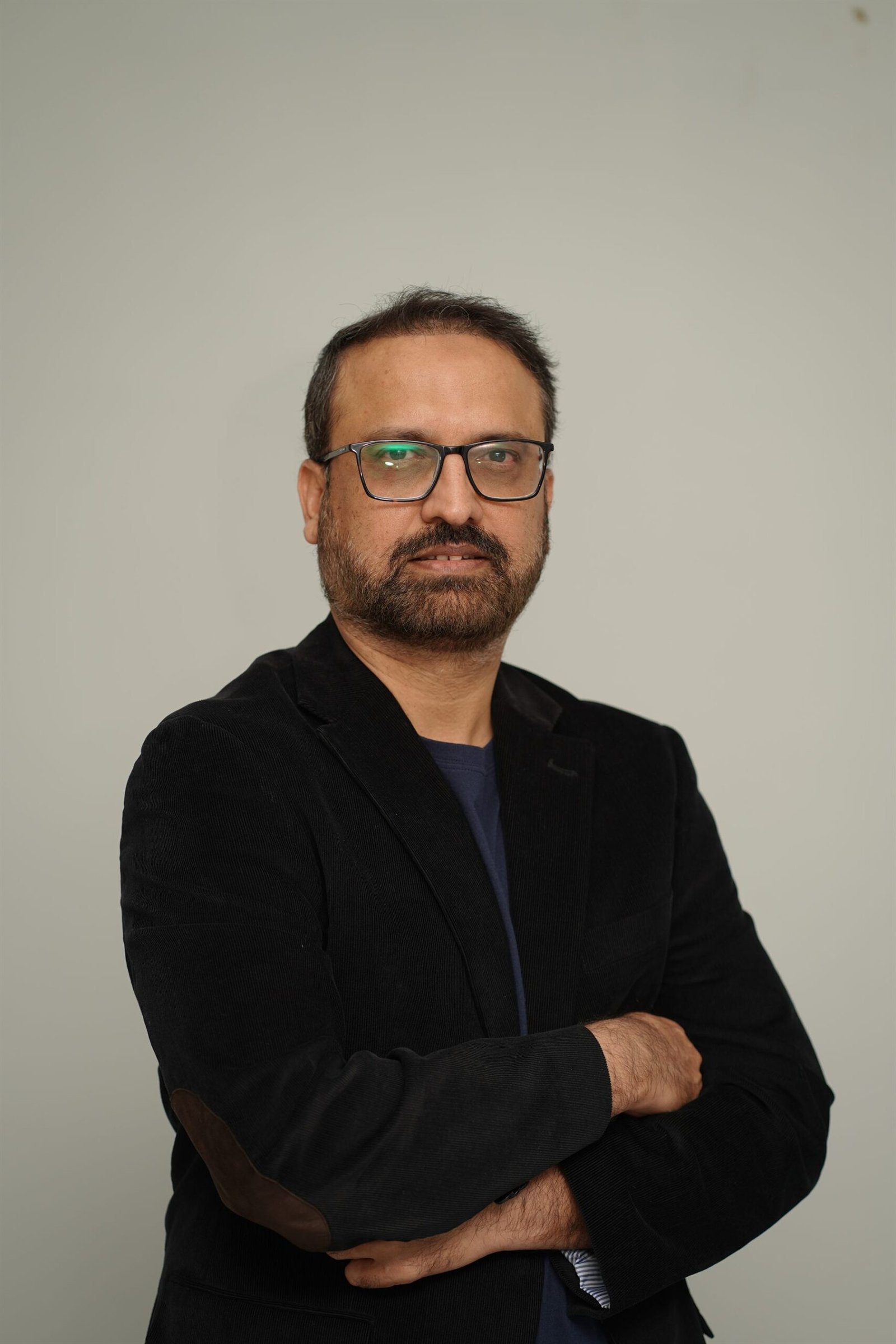Dr. Kashif Farooqui, Head of Department, Eye Unit