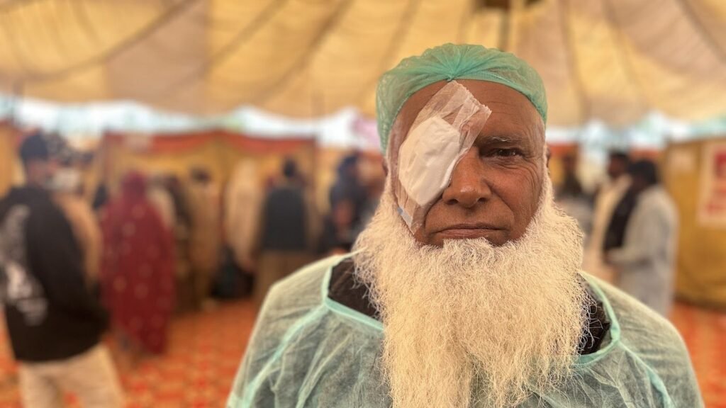 An elderly patient after cataract surgery at a PEBS camp