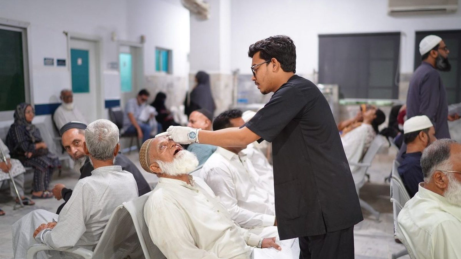 Eye Injuries at Home and at Work, and the First Ten Minutes